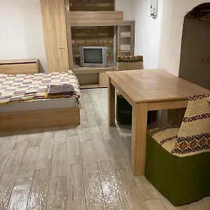 Апартаменты 27 юли, Варна